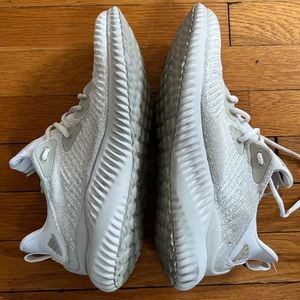 Adidas Alpha 3 Bounce Shoes size Men's 9